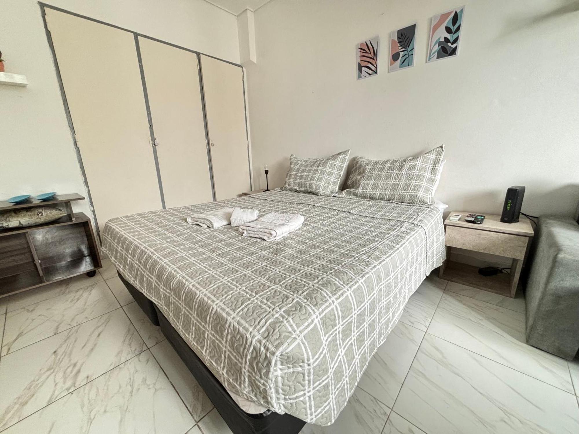Corrientes Apartamento *